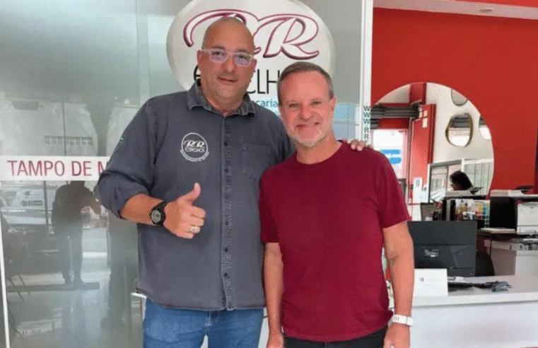 Rubens Barrichello visita a RR Espelhos e se impressiona com soluções de ponta no setor de vidros e envidraçamento de sacadas